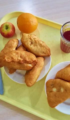Компот, котлеты, пирожки — вкусный обед шахтера